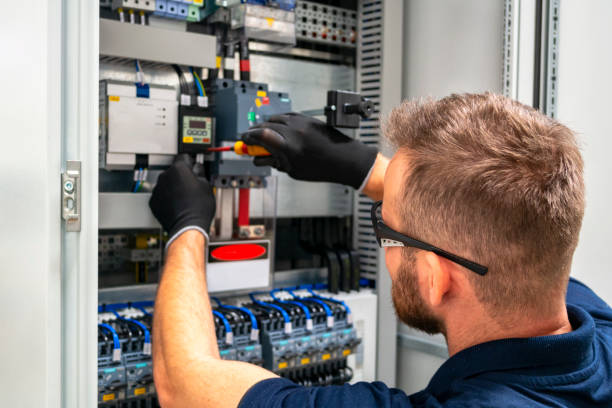 Affordable Emergency Electrician in Lake Mack Forest Hills, FL