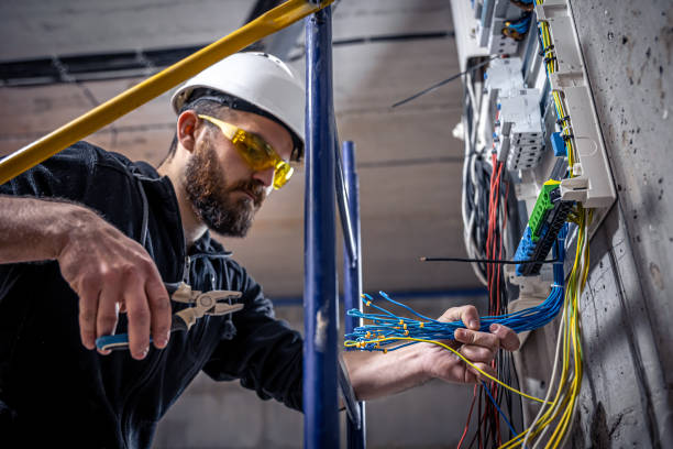 Best Electrical Contractors for Businesses  in Lake Mack Forest Hills, FL